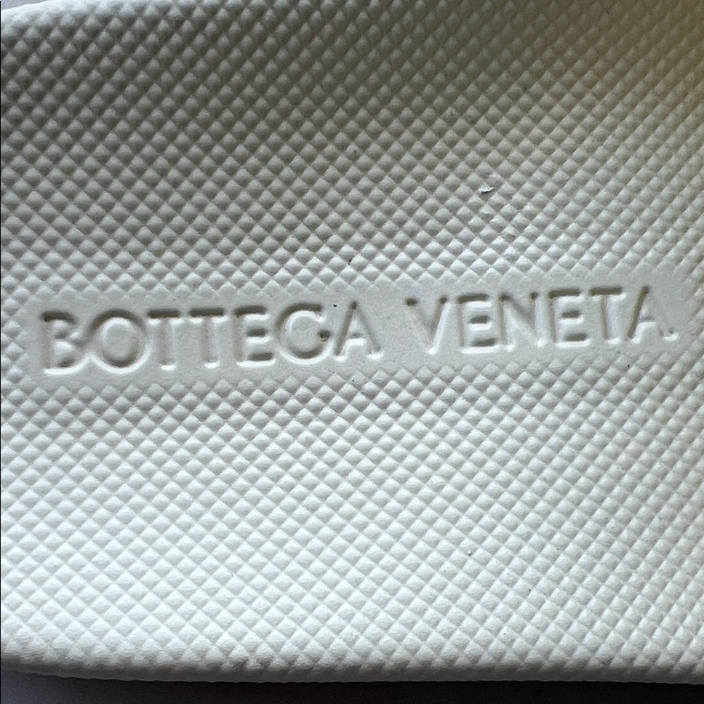Bottega Veneta Cream Quilted Slide Sandals Size 34 - Picture 2 of 9
